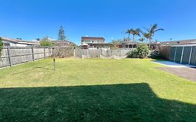 Family Getaway Opposite Warilla Beach